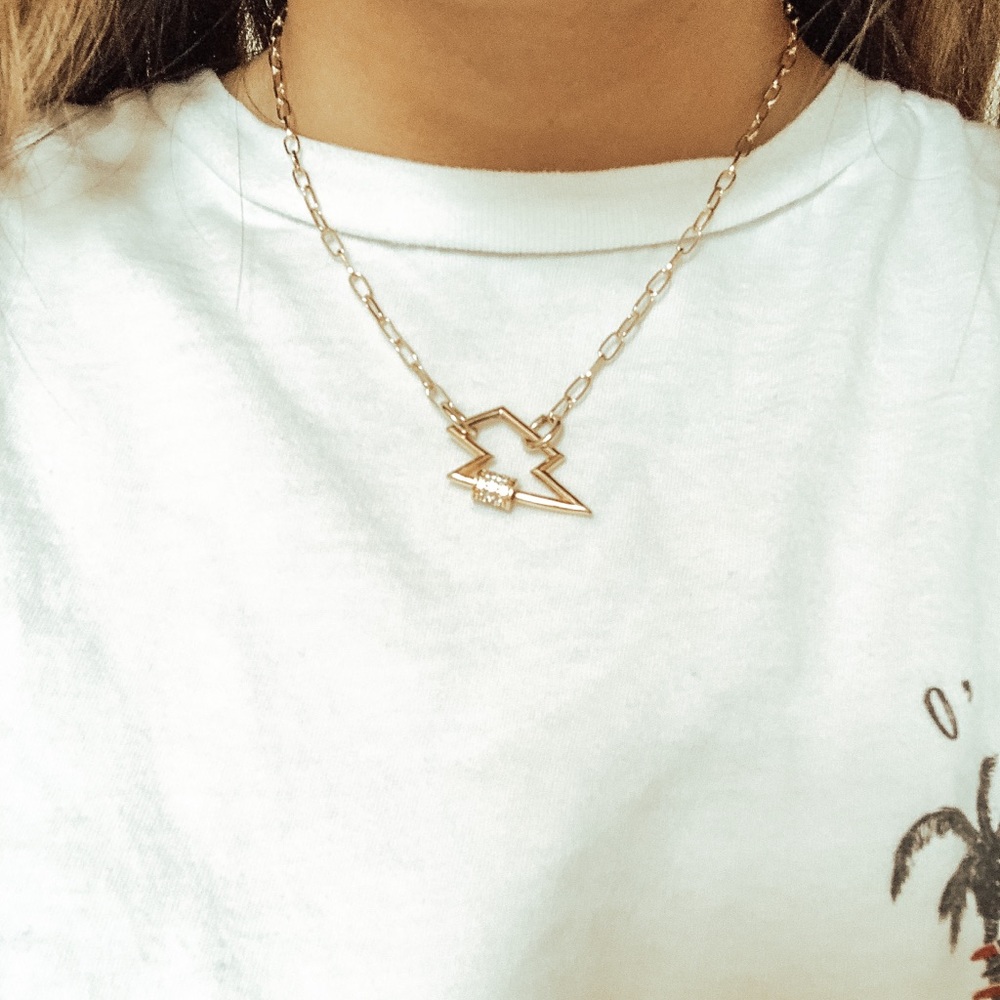 SOLD DO NOT BUY ✨Lightning bolt lock necklace!